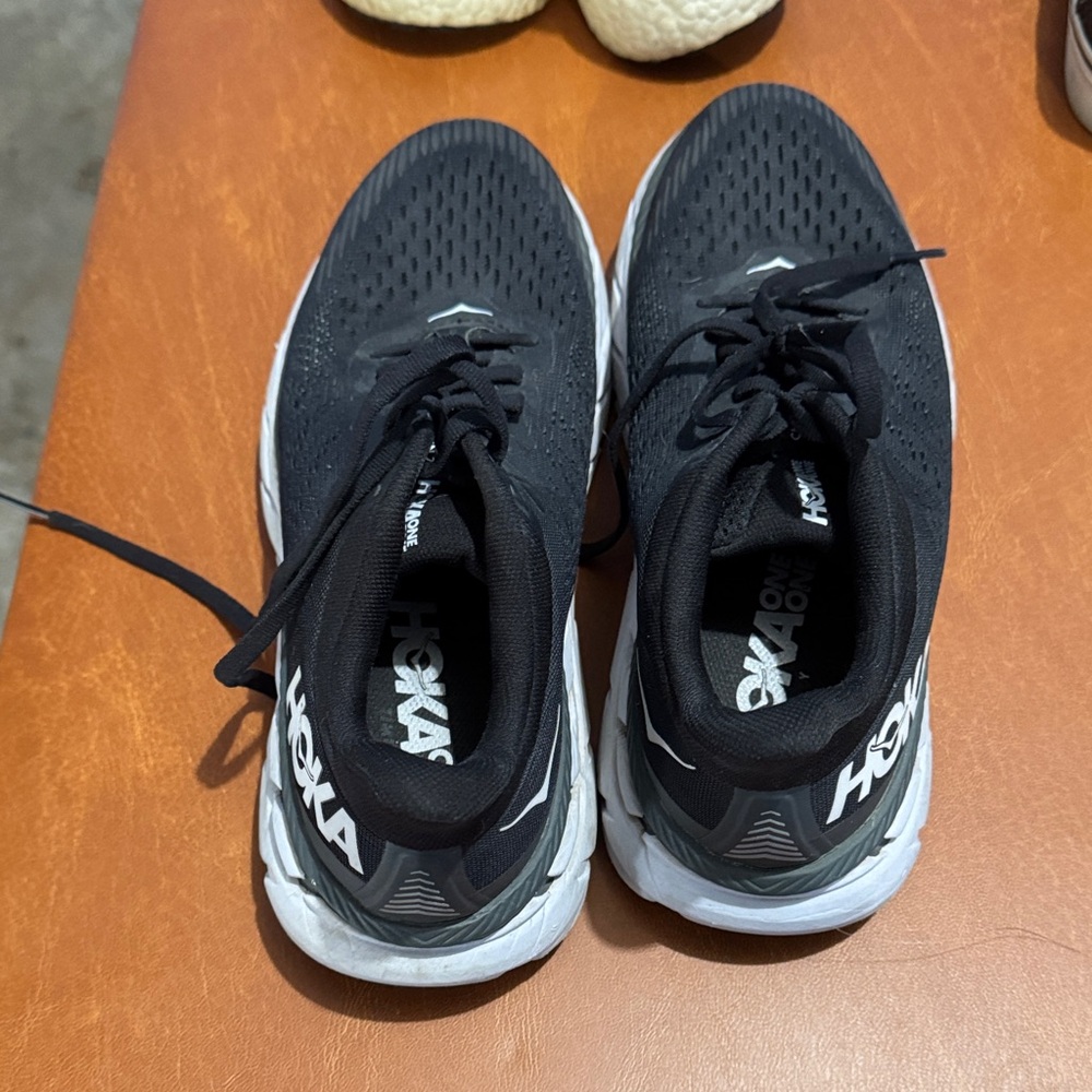 Hoka clifton 7 size 8 womens